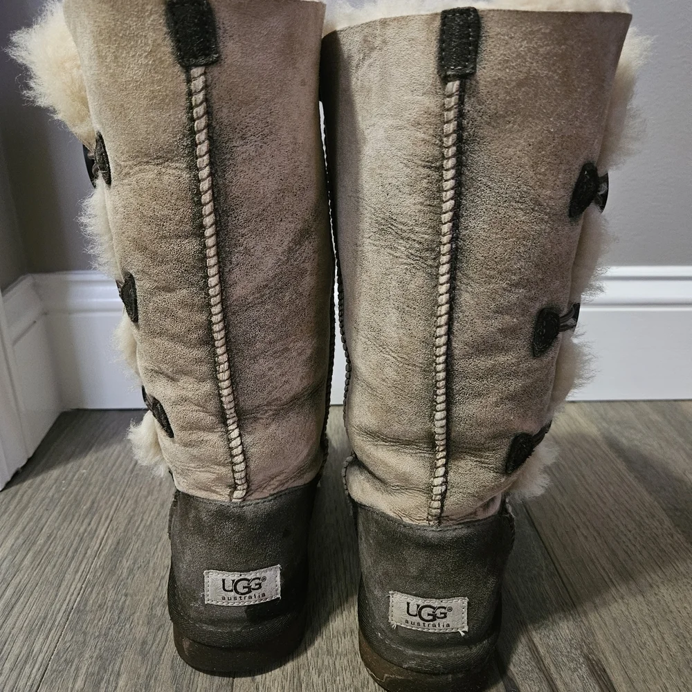 UGG Women's Buttoned Shearling Boots - Brown and Cream